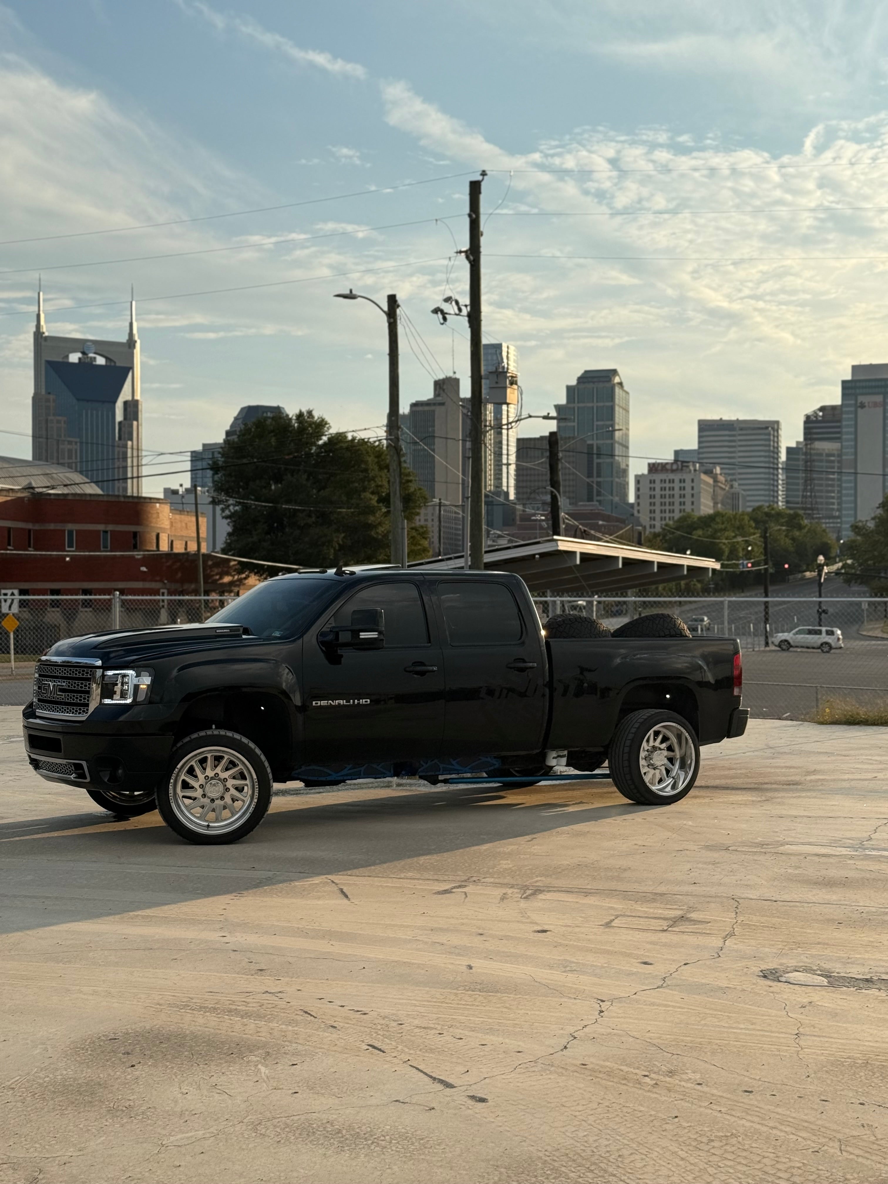 Customized truck at night with H&M Kustomz lighting